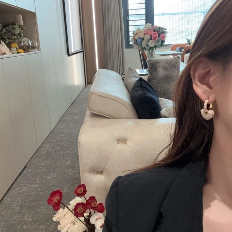 Ce1i*e earrings